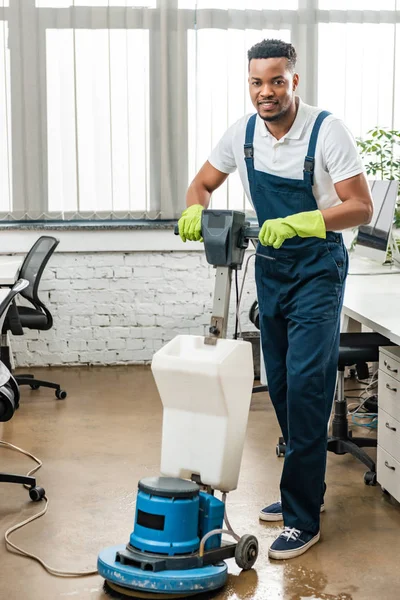 Specialized cleaning services for offices and homes in London